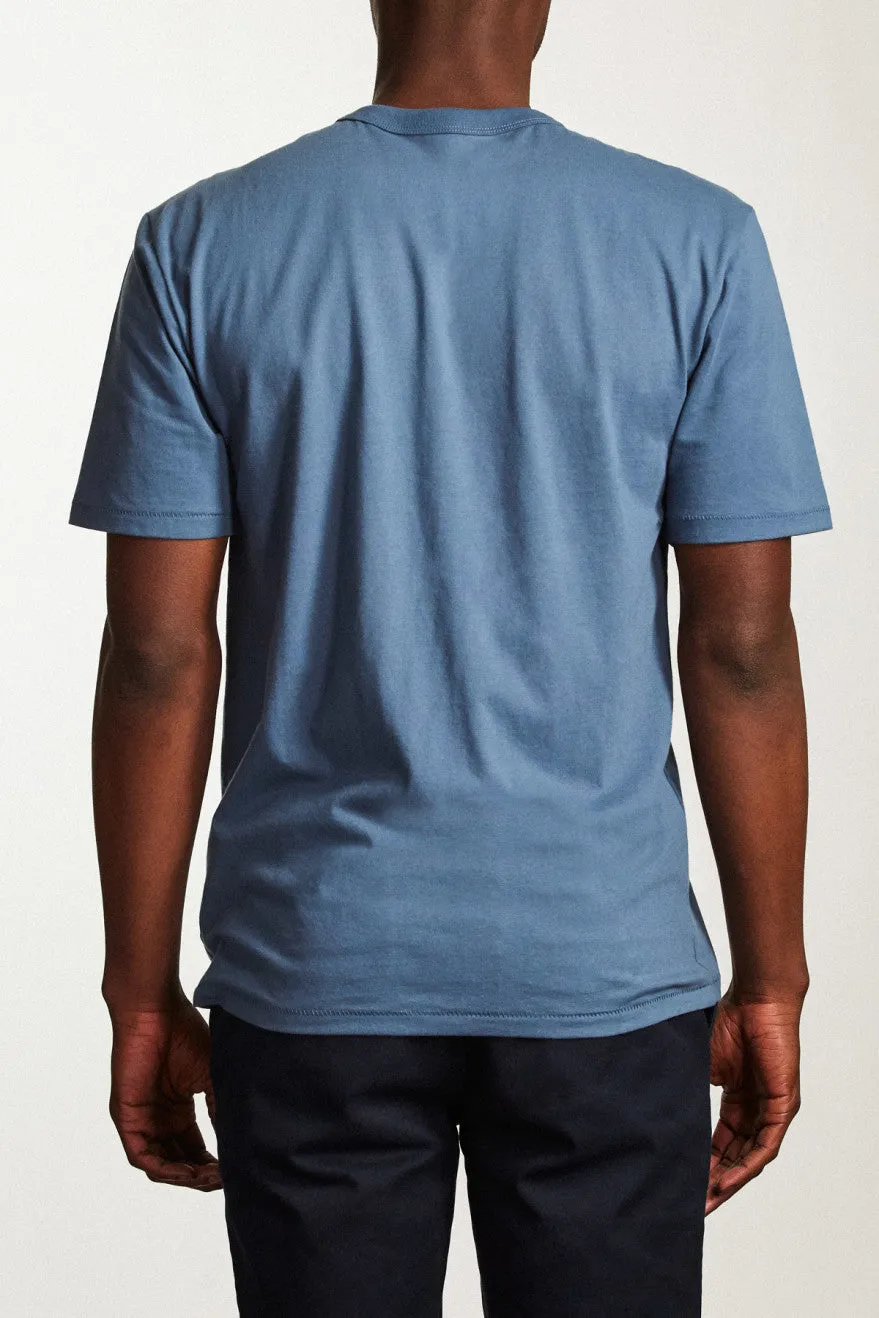 Basic S/S Henley - Dusty Blue