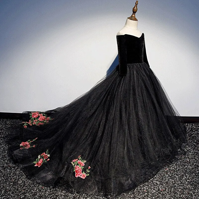 Black Embroidery Tulle Gowns