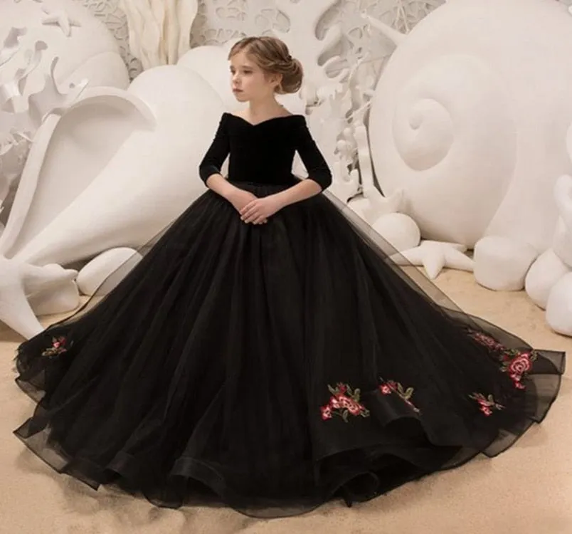 Black Embroidery Tulle Gowns