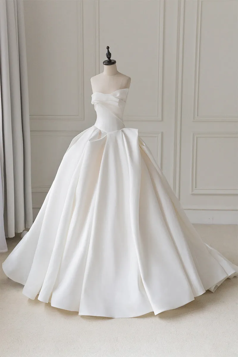 Unique Duchess Satin Strapless Ball Gown Wedding Dress Ball Gowns for Wedding #21011204